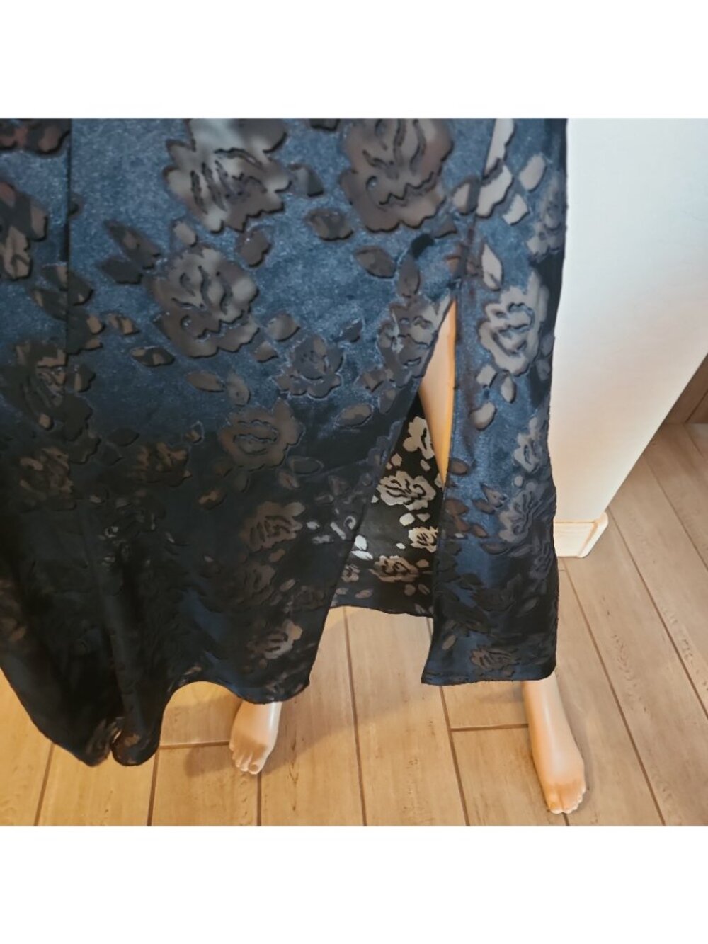 Vintage Victoria's Secret Maxi Gown Women's Large Black Burnout Floral 90s - Picture 2 of 5